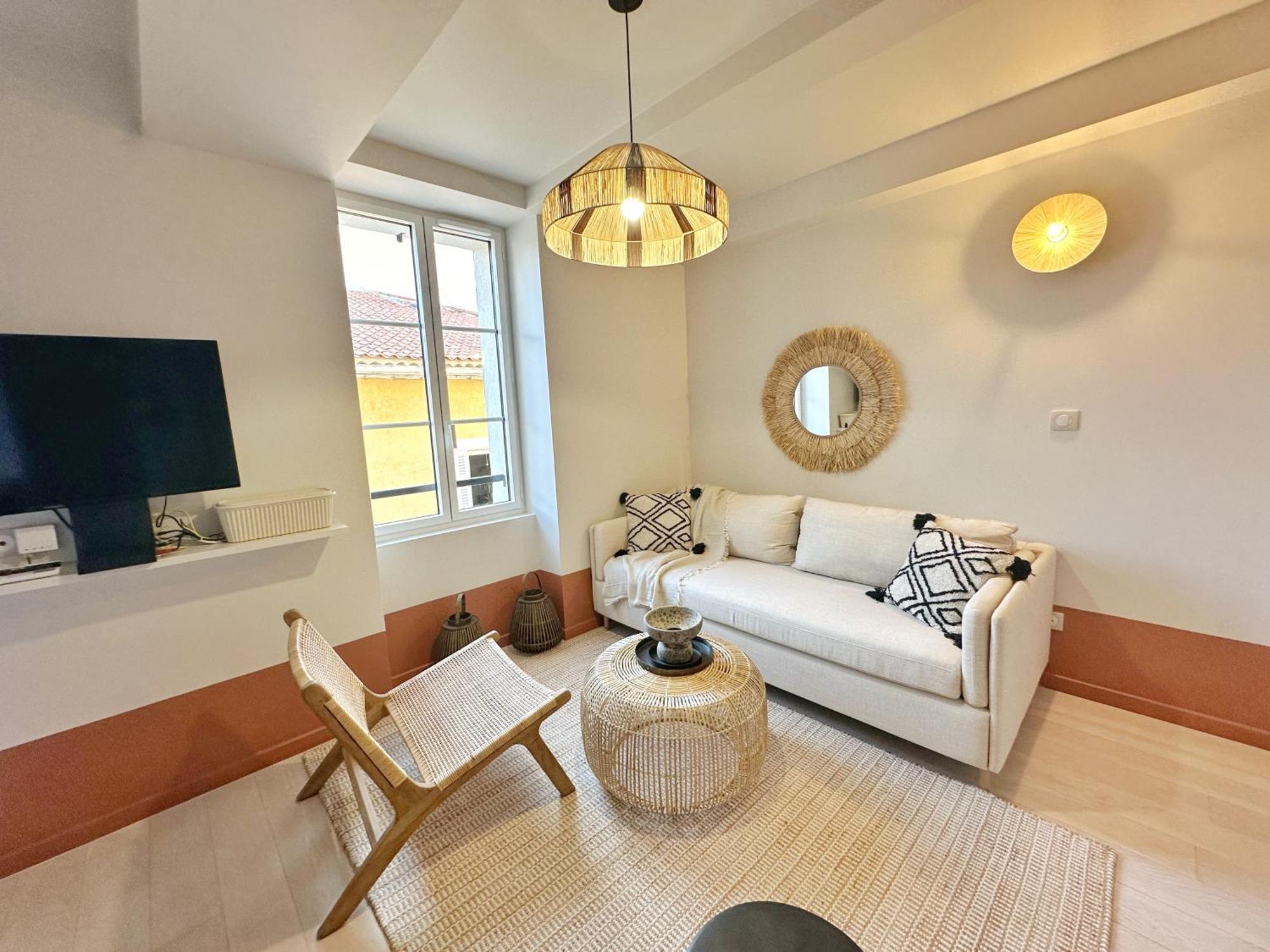 La Maison Cavet 5 Appartements De Standing Au Coeur Du Village Sanary-sur-Mer Exterior foto